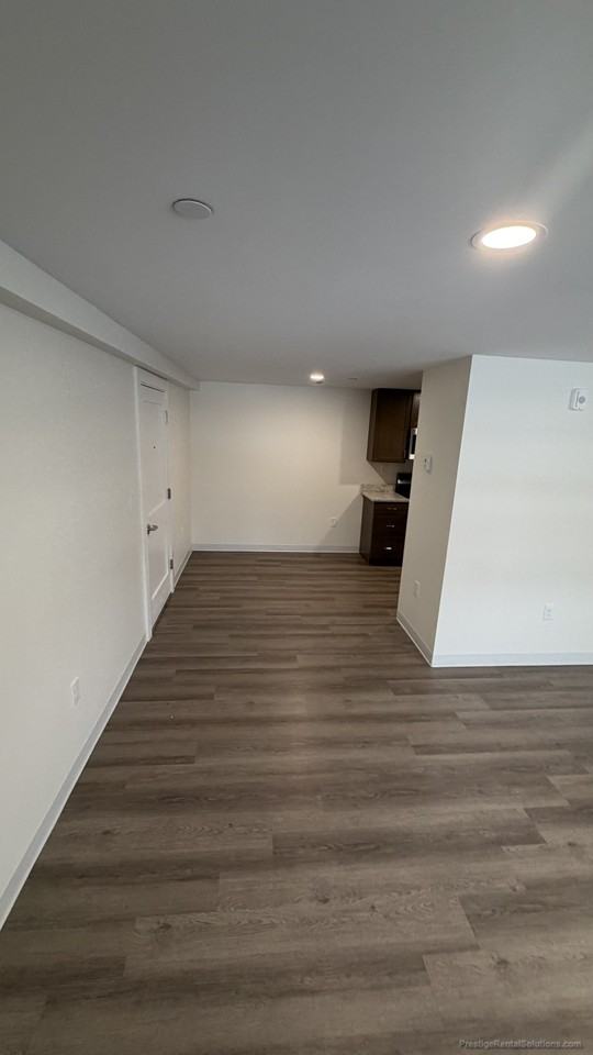 1741 Washington St #15 - Photo 4 of 18