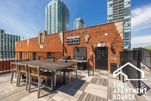 1140 N La Salle Dr - Photo 1 of 1