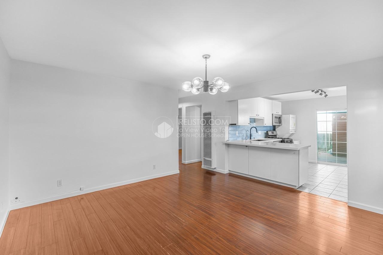 924 Aileen St #B - Photo 2 of 15