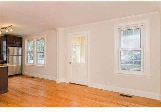 2 Braemore Rd #1 - Photo 5 of 10
