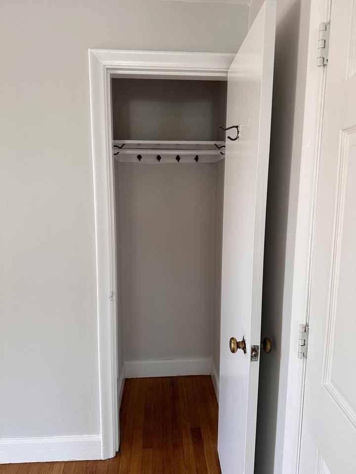 11 Wadsworth Ave - Photo 7 of 12