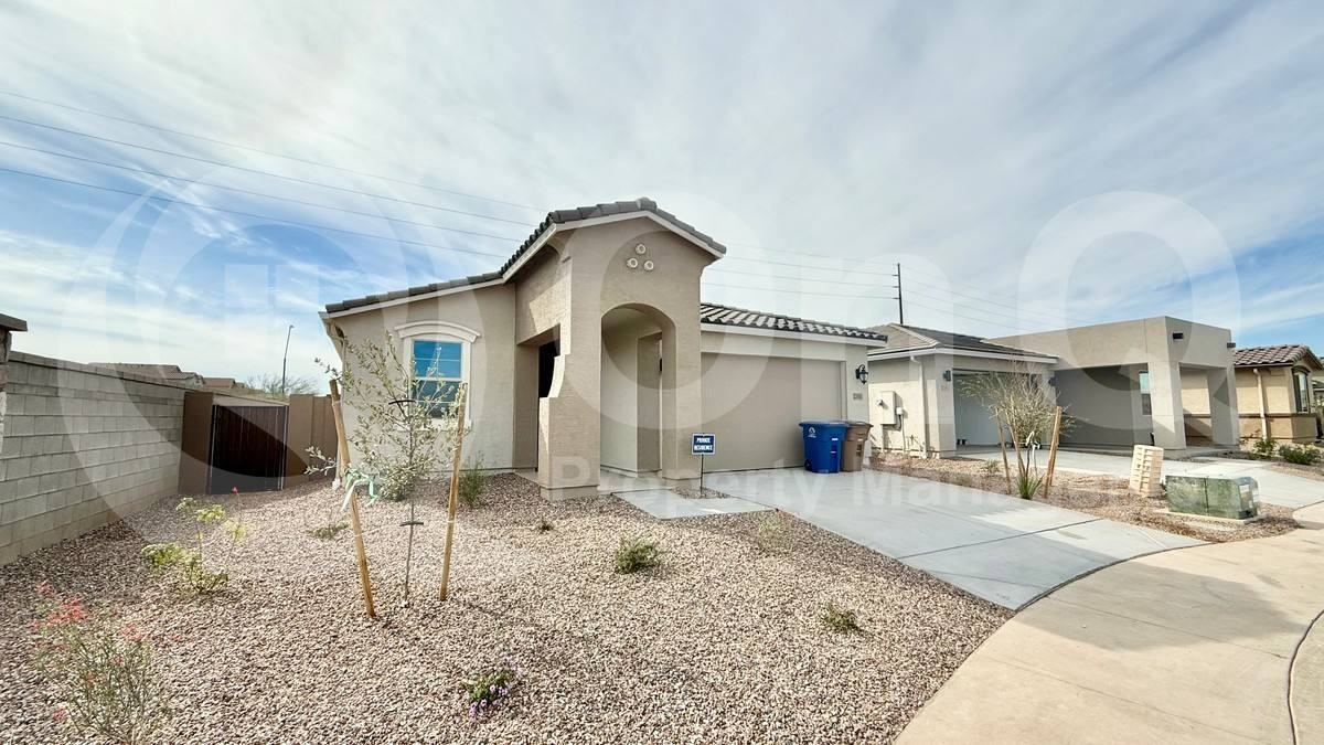 23081 E Diana Way - Photo 2 of 10