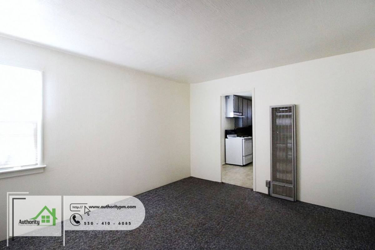 2970 Anita St #A - Photo 3 of 10