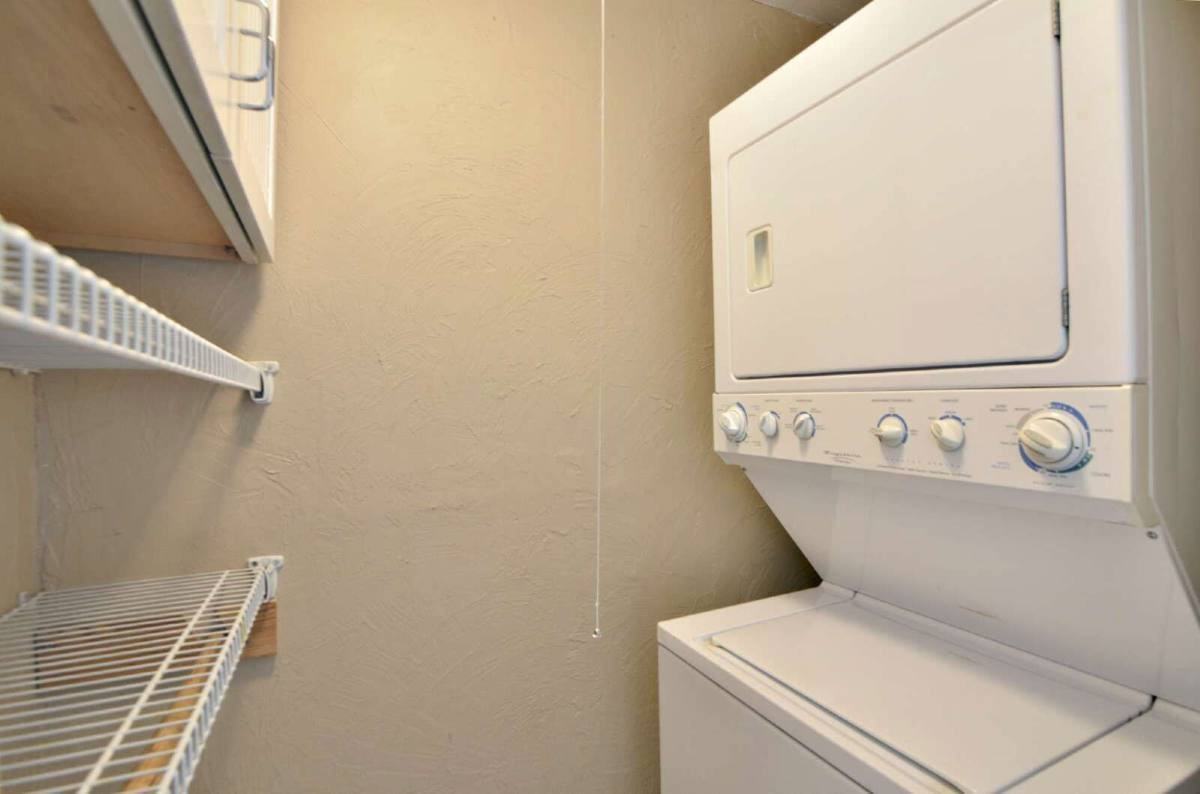 2649 1 2 Dartmouth Ave N - Photo 7 of 10