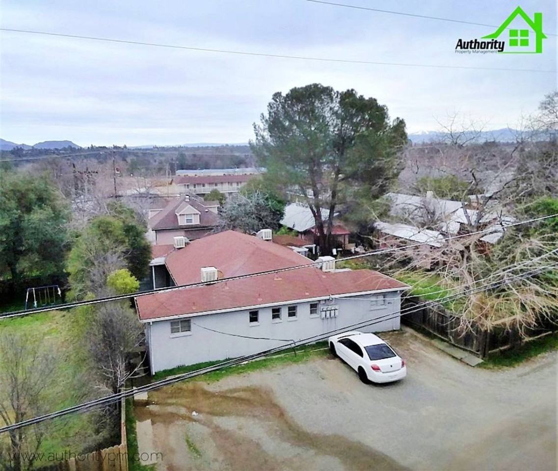 10th St #1936 - Photo 2 of 10