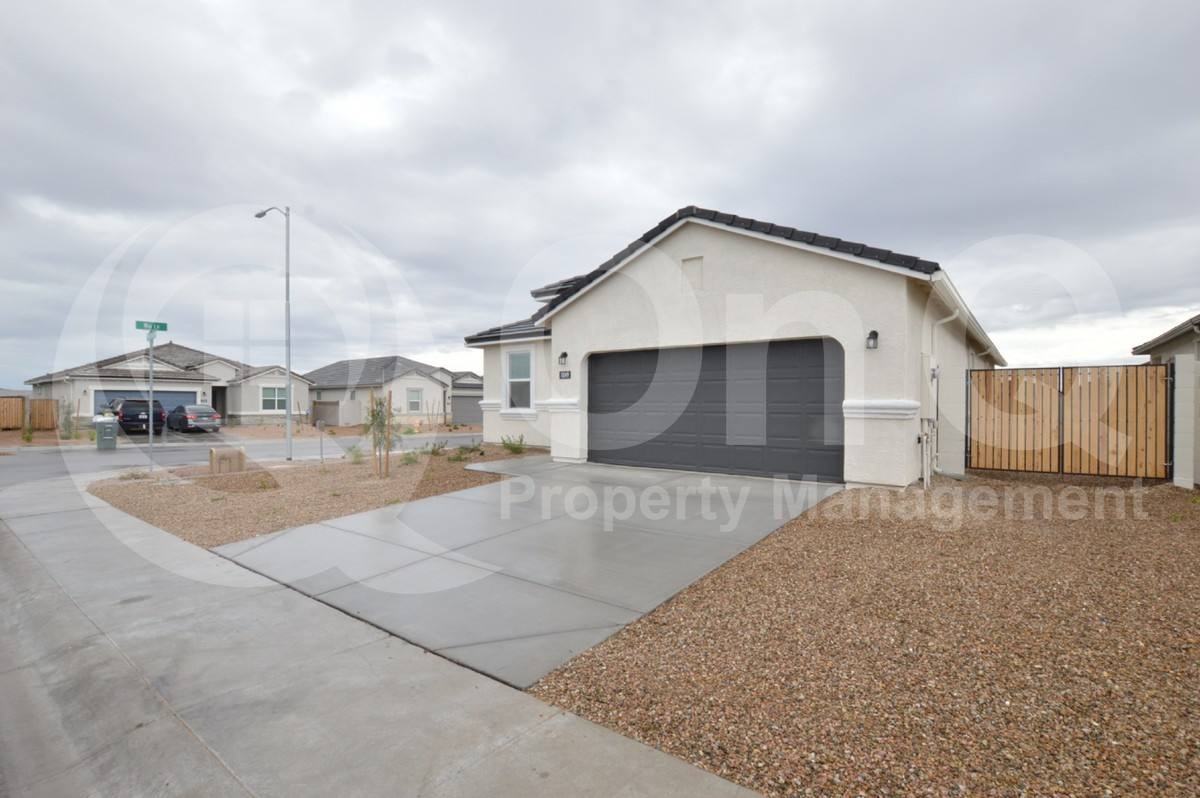 1049 W Chimes Tower Dr - Photo 2 of 10