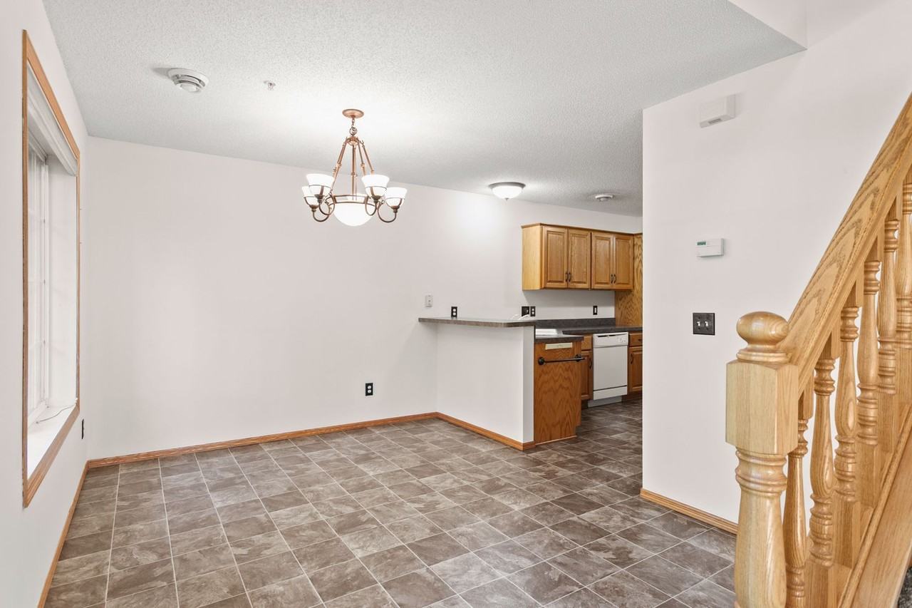 5646 100th Ln N - Photo 4 of 32