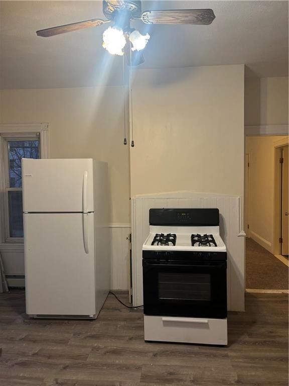 230 Pawtucket Ave - Photo 5 of 17