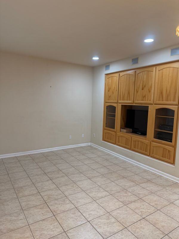 4136 Bandini Ct - Photo 5 of 31