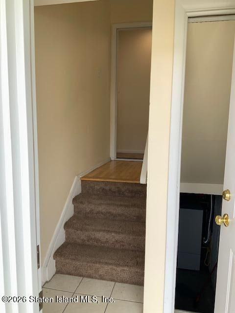 654 Lamoka Ave ##2 - Photo 4 of 16