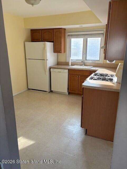 654 Lamoka Ave ##2 - Photo 7 of 16