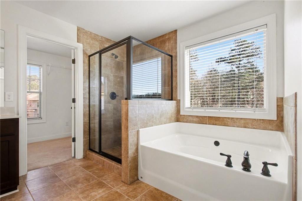 2260 Harvest Ridge Cir - Photo 4 of 29