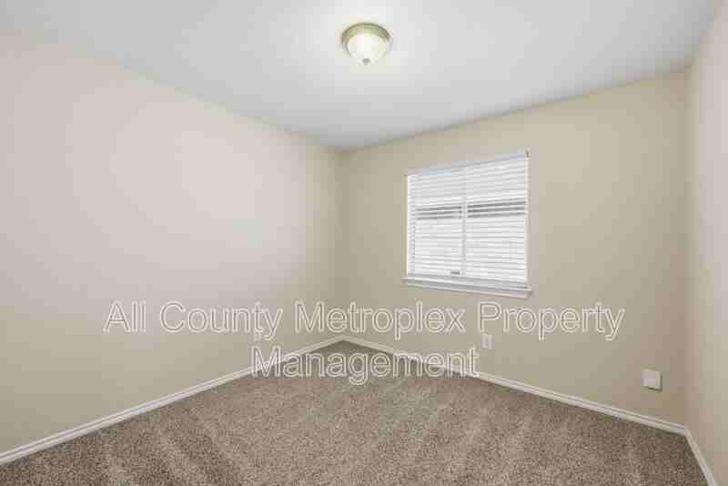 2701 Cattleman Dr - Photo 3 of 10