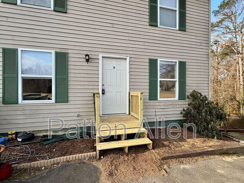 238 Bent Creek Ranch Rd #B - Photo 2 of 18