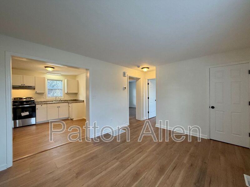 238 Bent Creek Ranch Rd #B - Photo 4 of 18