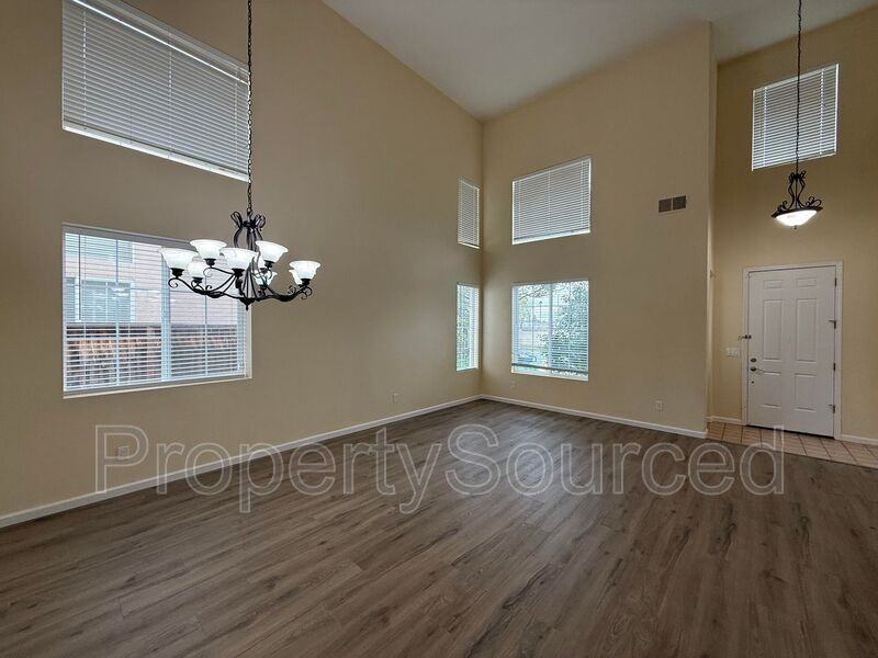 1830 Persimmon Way - Photo 6 of 50