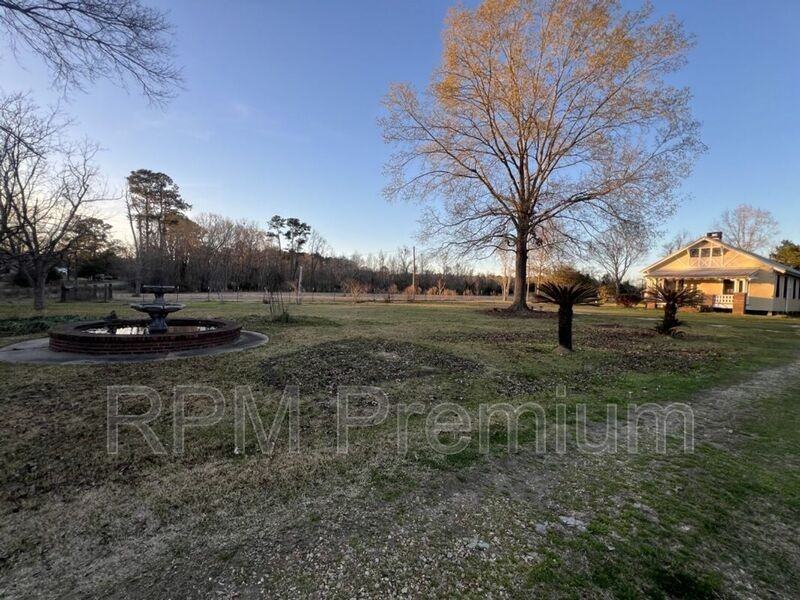 8222 Hwy - Photo 5 of 11