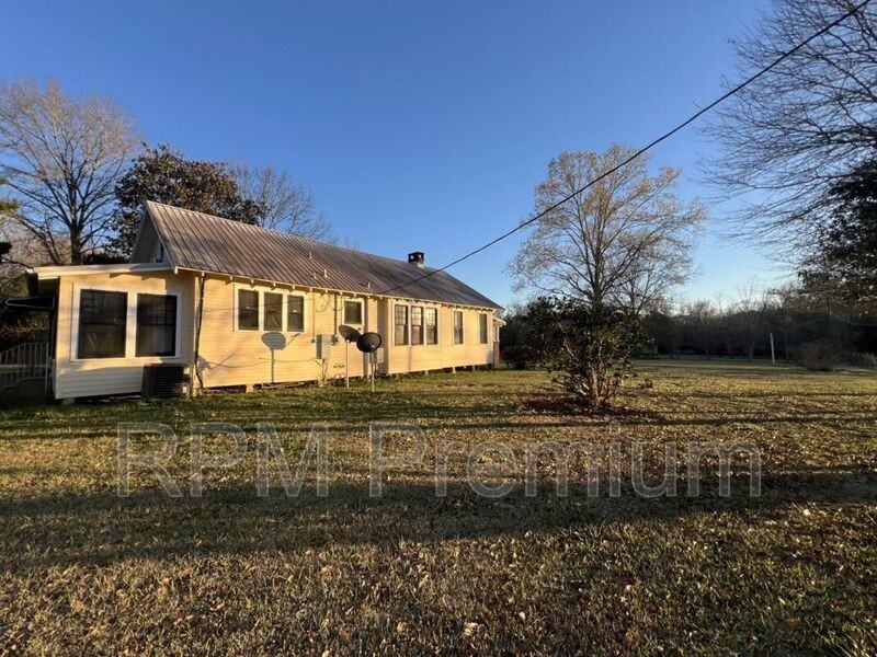 8222 Hwy - Photo 7 of 11