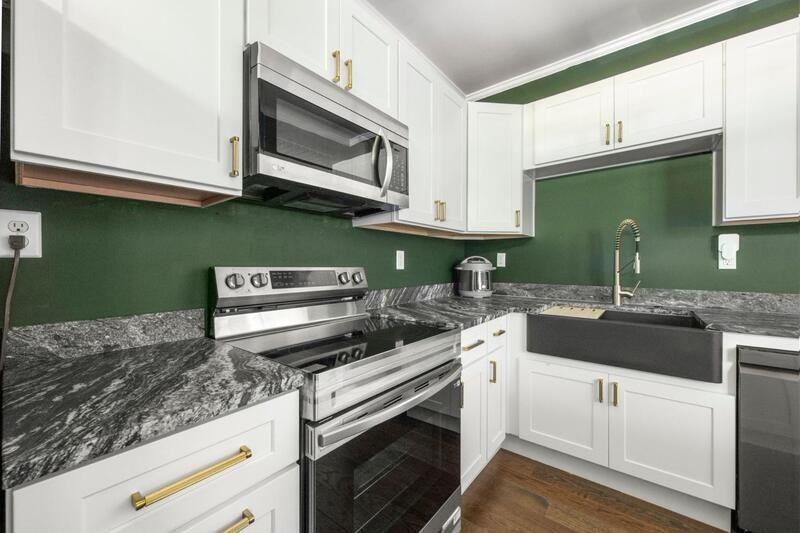 1612 Olympian Cir Sw - Photo 3 of 19