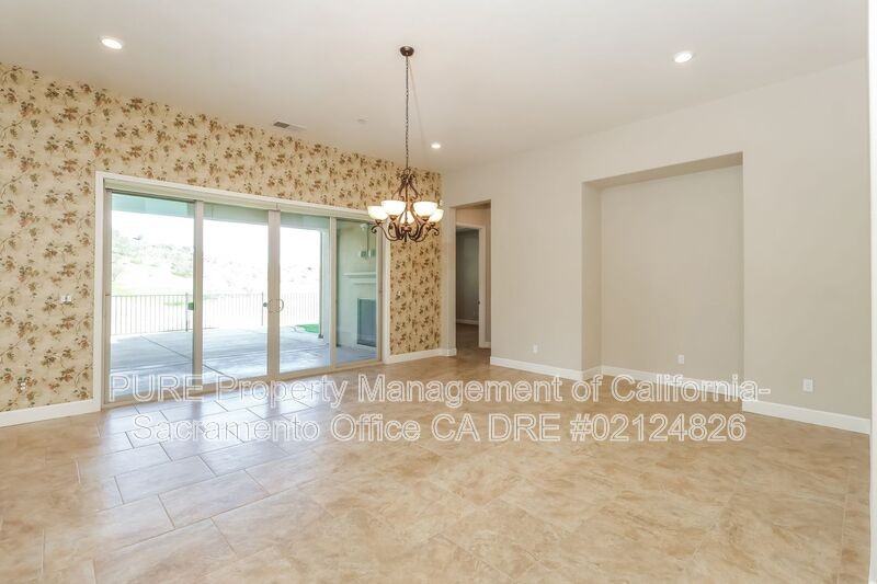 5281 Brentford Way - Photo 3 of 17