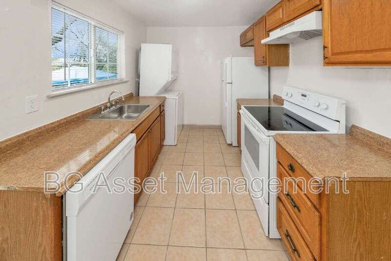 1650 Barrus Ave - Photo 5 of 21