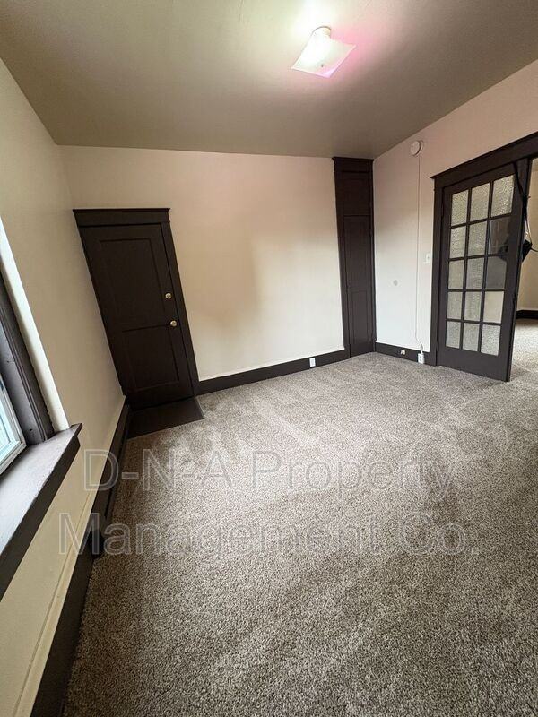 27 S 7th St #A - Photo 3 of 5