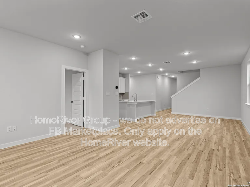 2520 Solon Ln - Photo 3 of 34