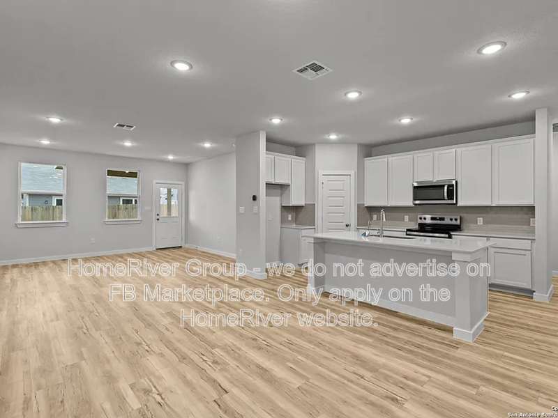 2520 Solon Ln - Photo 5 of 34