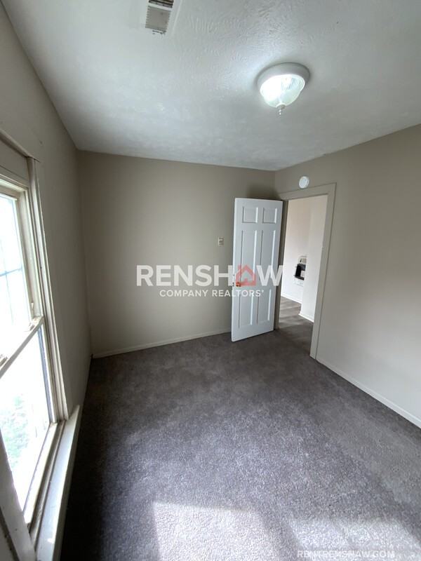 400 Fuller Ave #B - Photo 6 of 17