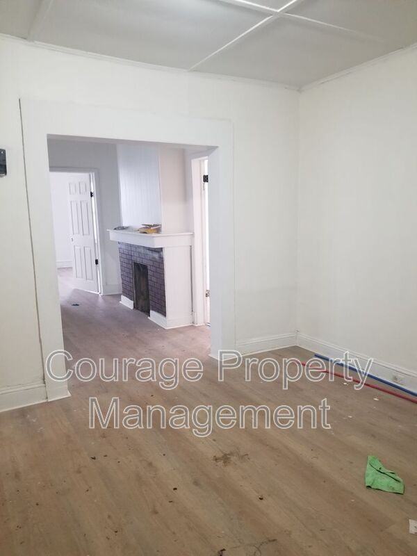 514 W 1st St #A - Photo 6 of 14