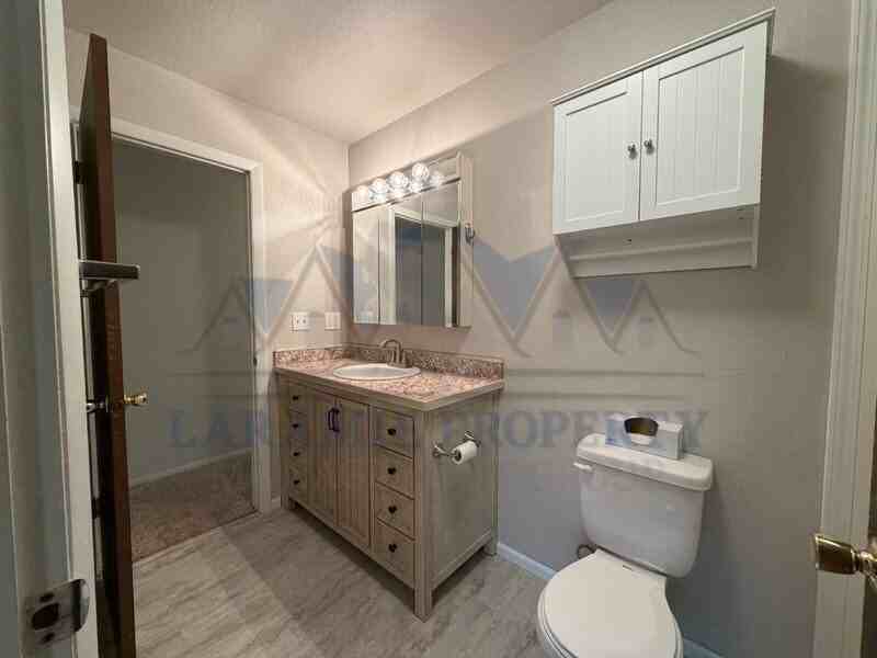 1080 N 18th St - Photo 7 of 22