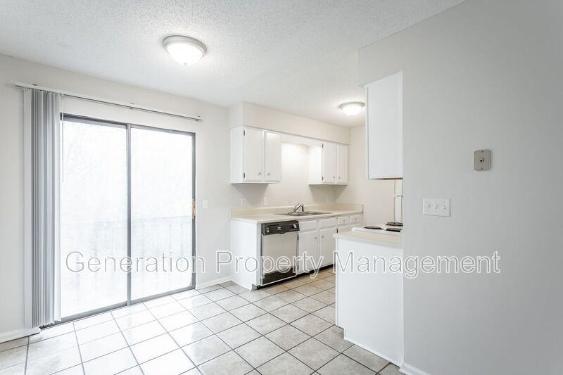 121 Goodson Ave #F - Photo 7 of 23