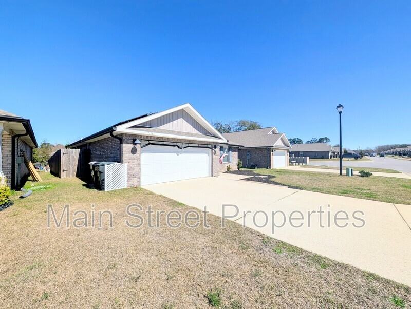 7516 Oak Lake Blvd - Photo 2 of 32