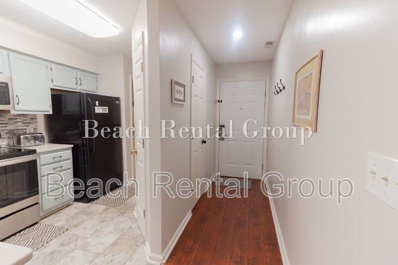 4109 Pinehurst Cir #EE15 - Photo 3 of 22