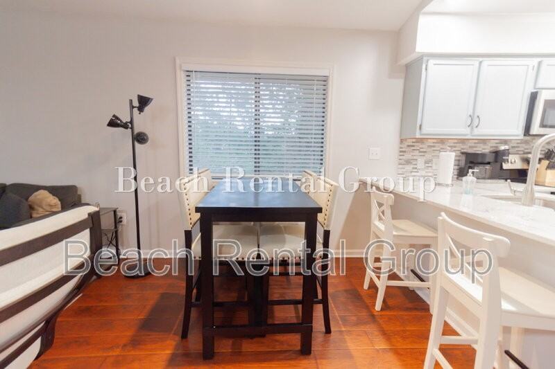 4109 Pinehurst Cir #EE15 - Photo 6 of 22