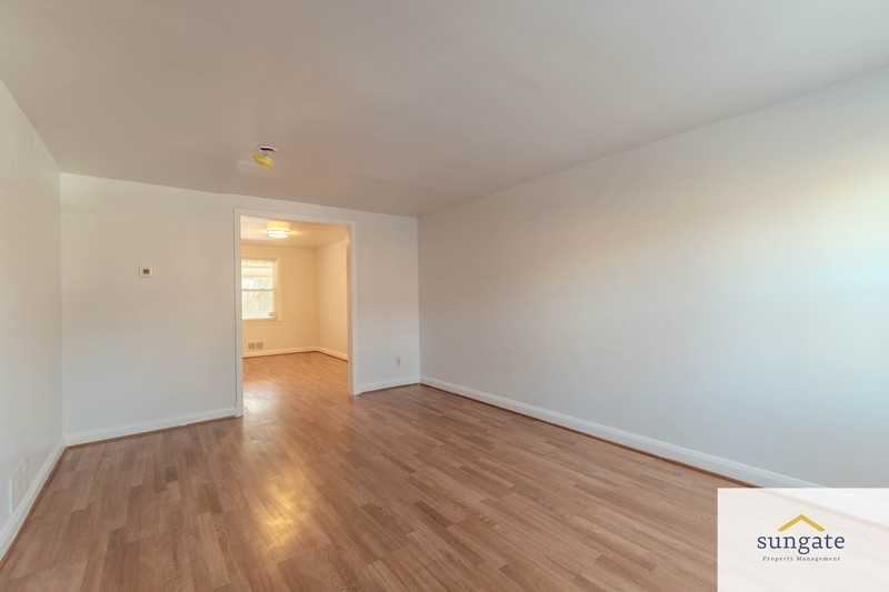 751 Yale Ave - Photo 4 of 42