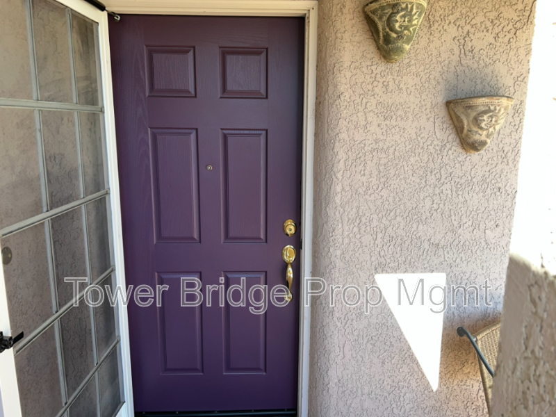 3826 Saintsbury Dr - Photo 3 of 21