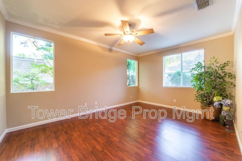 3826 Saintsbury Dr - Photo 6 of 21