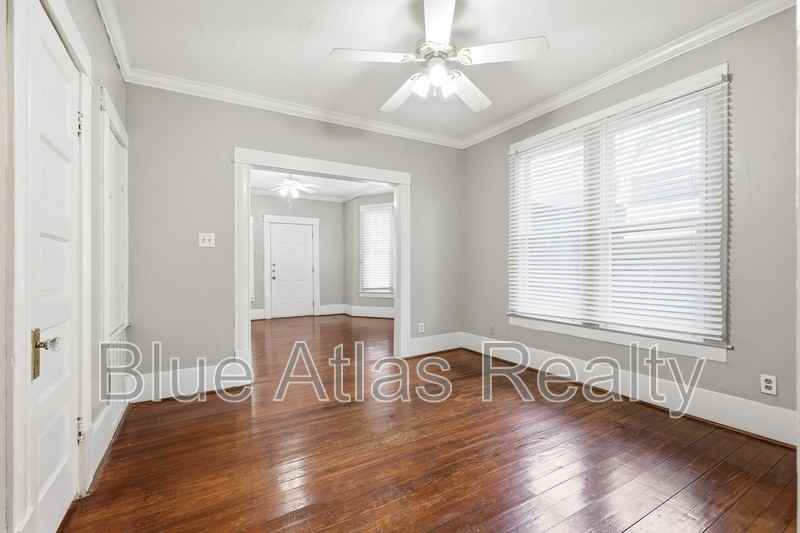 4822 Worth St #A - Photo 7 of 25