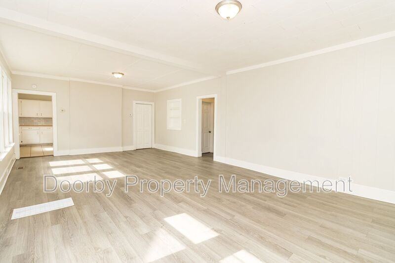 3011 15th Ave - Photo 2 of 16