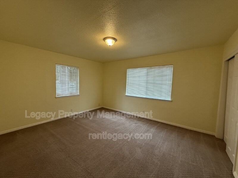 725 Bryte Ave - Photo 6 of 29