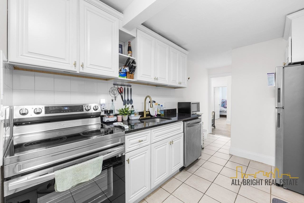 59 Park Vale Ave #4