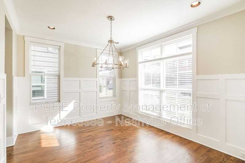 906 Southside Pl - Photo 4 of 18