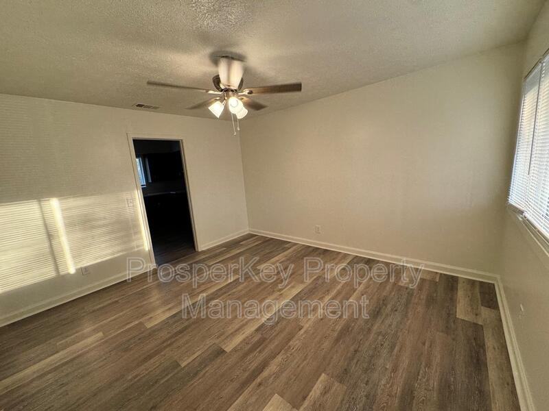 2240 Patsy Ln - Photo 4 of 19