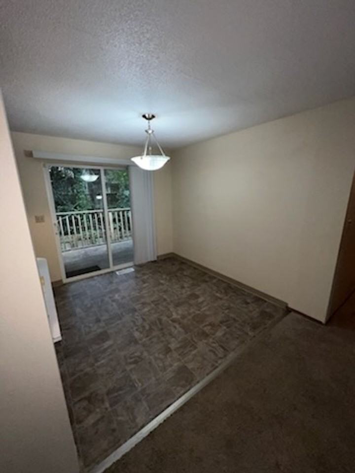 4517 Jean Ct W - Photo 6 of 18