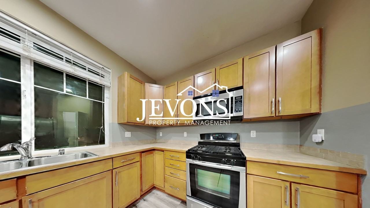 21254 40th Way S - Photo 4 of 50