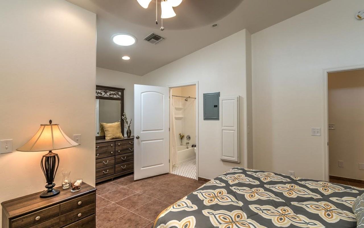 1124 E 10th St #1 - Photo 5 of 11