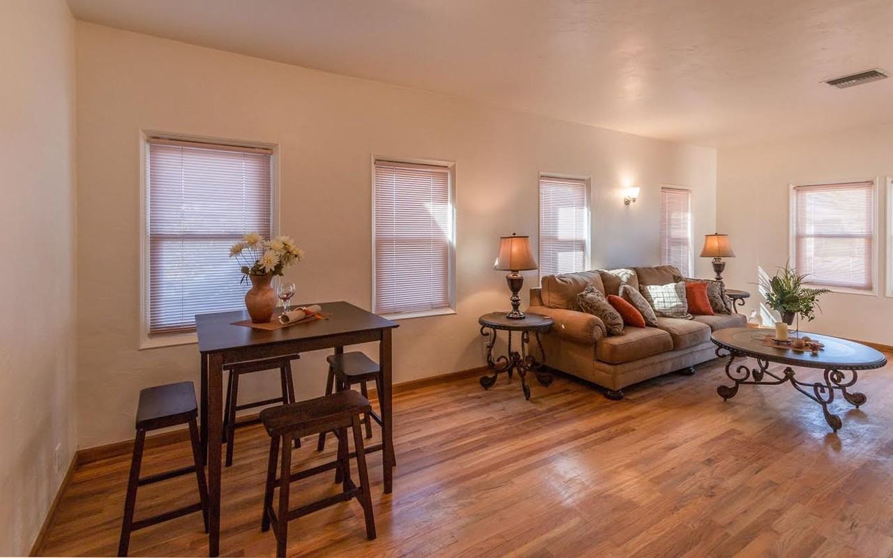 1124 E 10th St #1 - Photo 6 of 11