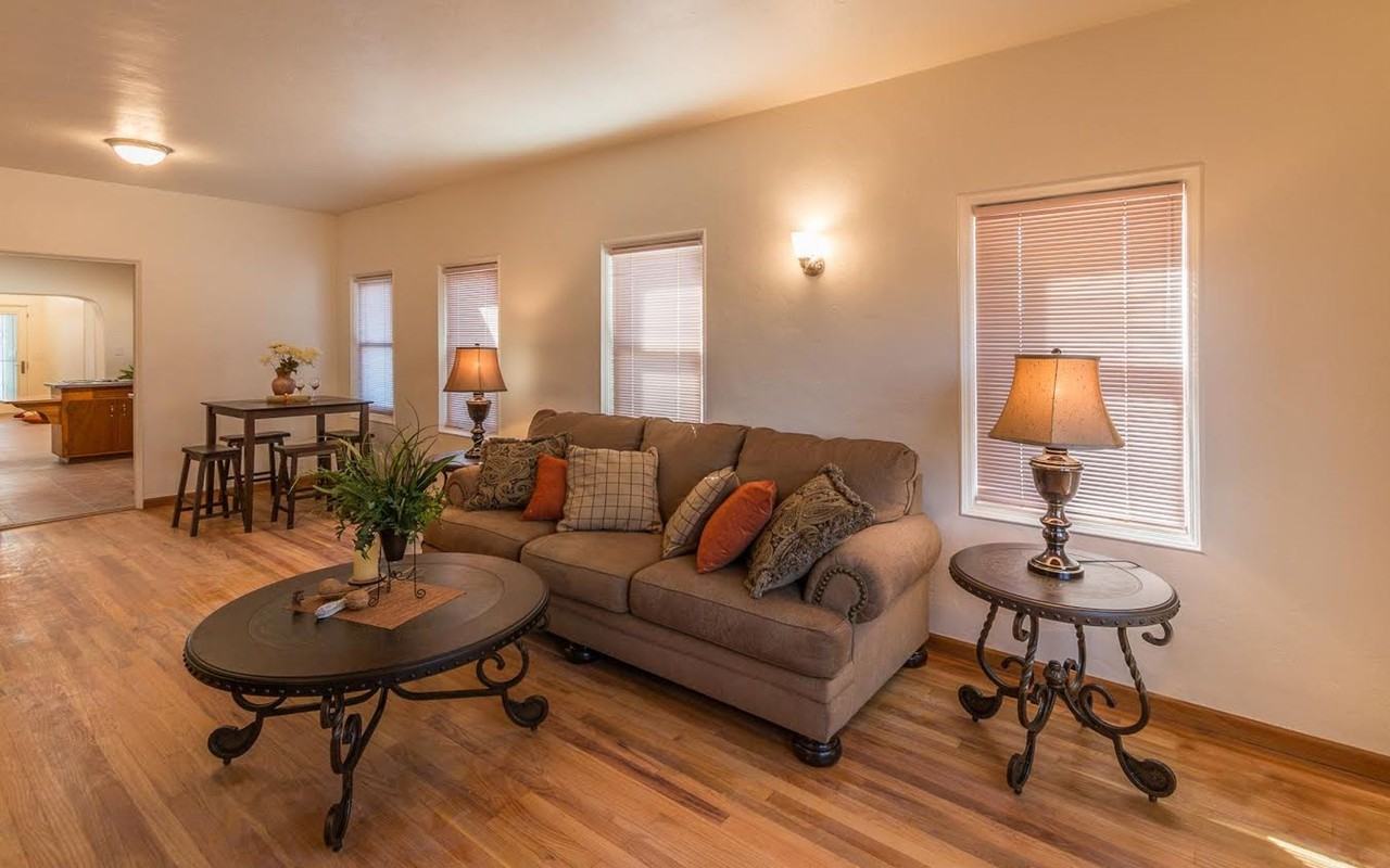 1124 E 10th St #1 - Photo 7 of 11