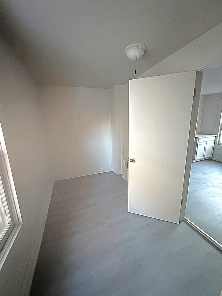 638 Carbon St - Photo 3 of 13